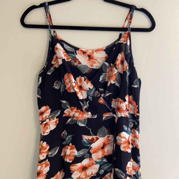 Votepretty Casual Floral V-Neck Flowy Dress - Picture 4 of 11